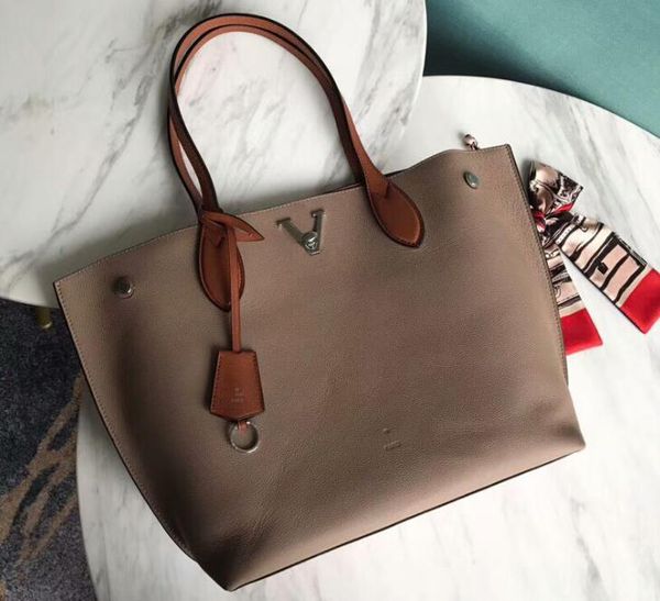 DHL Бесплатная доставка, 5а M52408 Lockme GO сумки, мягкая телячья кожа, Поверните замок закрытия, прилагается плоский карман, поставляются с Мешок для пыли
DHL Бесплатная доставка, 5а M52408 Lockme GO сумки, мягкая телячья кожа, Поверните замок закрытия, прилагается плоский карман, поставляются с Мешок для пыли