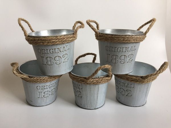 d10xh8.5cm wholesale metal planter iron buckets succulent pots iron flower pots home decor original 1892
d10xh8.5cm wholesale metal planter iron buckets succulent pots iron flower pots home decor original 1892