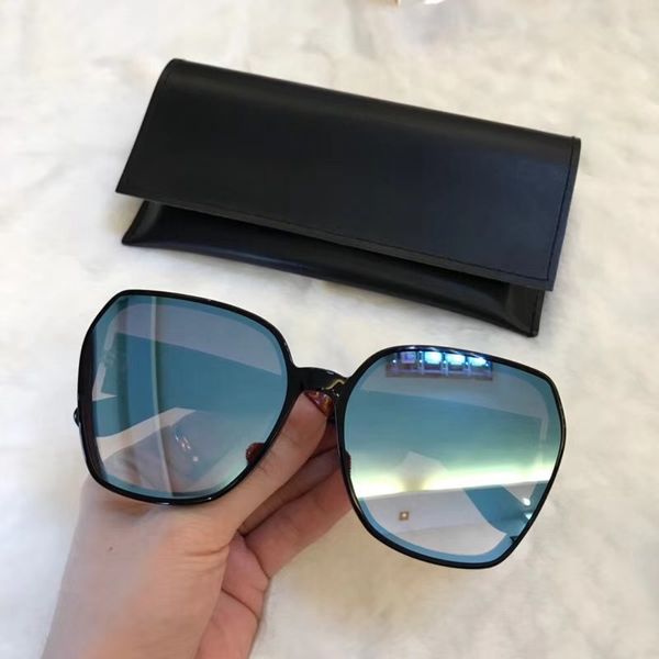 latest selling popular fashion m50 women sunglasses mens sunglasses men sunglasses gafas de sol sun glasses uv400 lens with box, White;black
latest selling popular fashion m50 women sunglasses mens sunglasses men sunglasses gafas de sol sun glasses uv400 lens with box, White;black