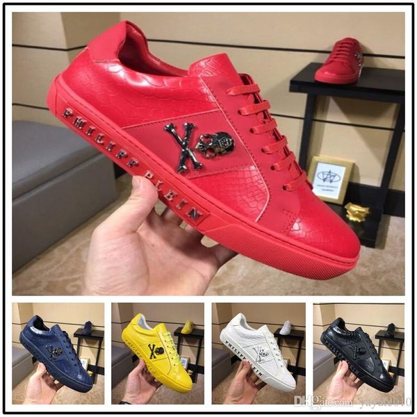 New black leather high top Red Bottom Shoes Men Women's Flat Red Sole Shoes High-Sneaker Lace-up Casual Shoes
New black leather high top Red Bottom Shoes Men Women's Flat Red Sole Shoes High-Sneaker Lace-up Casual Shoes