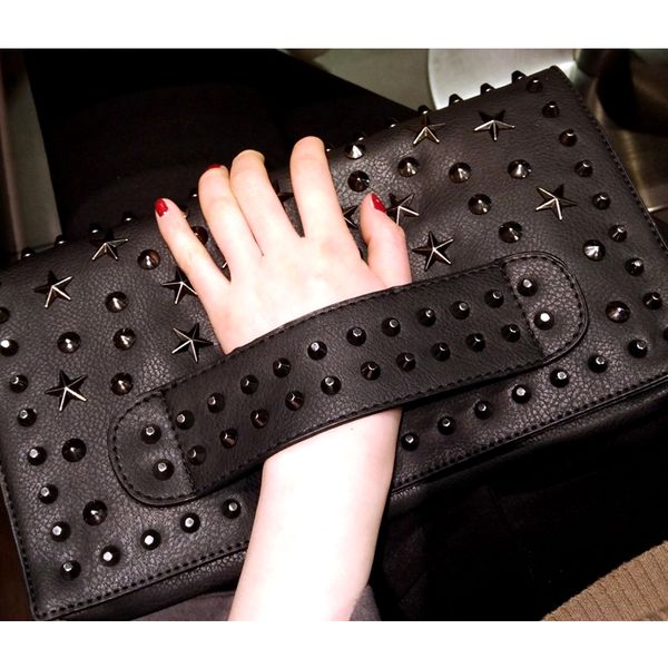 new fashion rock women envelope clutch pu leather solid 2018 european style rivet partten poch bags
new fashion rock women envelope clutch pu leather solid 2018 european style rivet partten poch bags