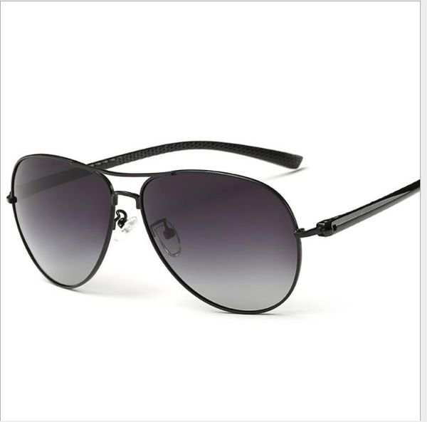 male and female dual color polarizing sunglasses, genuine color glasses driver glasses mirror, White;black
male and female dual color polarizing sunglasses, genuine color glasses driver glasses mirror, White;black