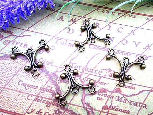 45pcs trangle connector charms,antique bronze tone triangle connector charms pendant 28x25mm, Bronze;silver
45pcs trangle connector charms,antique bronze tone triangle connector charms pendant 28x25mm, Bronze;silver