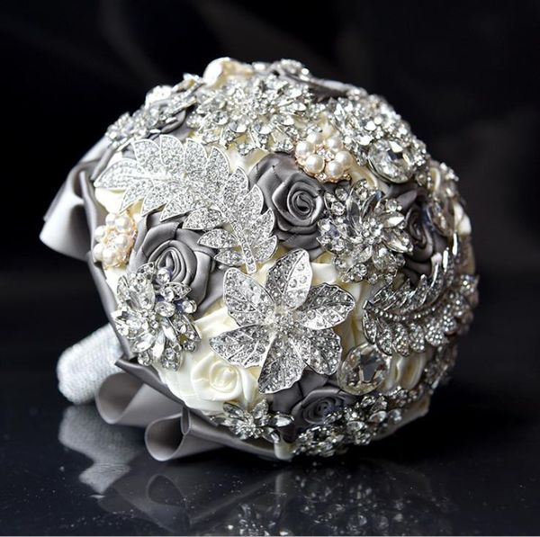 2018 european and american sapphire bride holding flowers wedding gift wedding supplies
2018 european and american sapphire bride holding flowers wedding gift wedding supplies