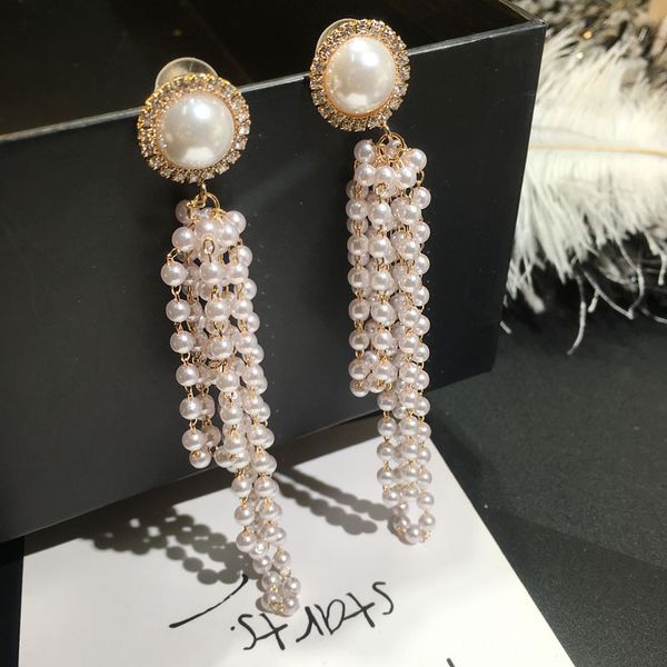 2018 pearl earrings fashion lady elegant big simulated pearl long tassel statement women's jewelry gift pearl earings, Golden;silver
2018 pearl earrings fashion lady elegant big simulated pearl long tassel statement women's jewelry gift pearl earings, Golden;silver