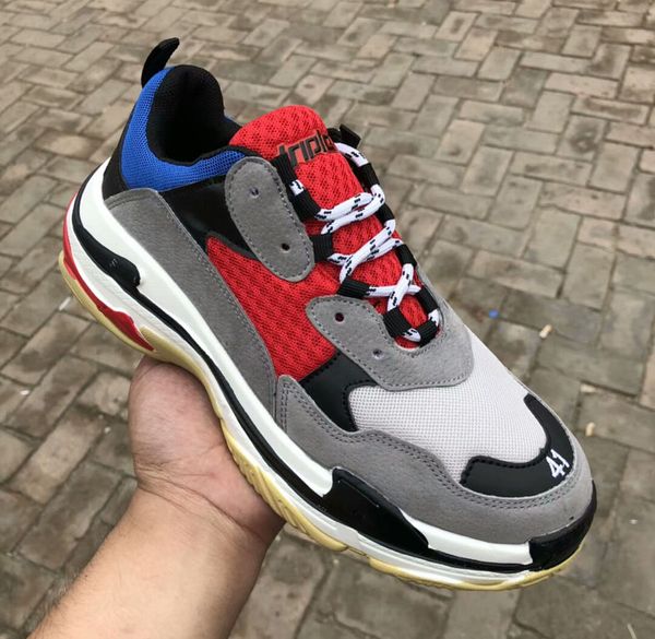 Hot 2018 Fashion Paris Men's 17FW Triple-S Sneaker Triple B Casual Luxury Dad Shoes for Women Beige Black Tennis Shoe 36-44
Hot 2018 Fashion Paris Men's 17FW Triple-S Sneaker Triple B Casual Luxury Dad Shoes for Women Beige Black Tennis Shoe 36-44