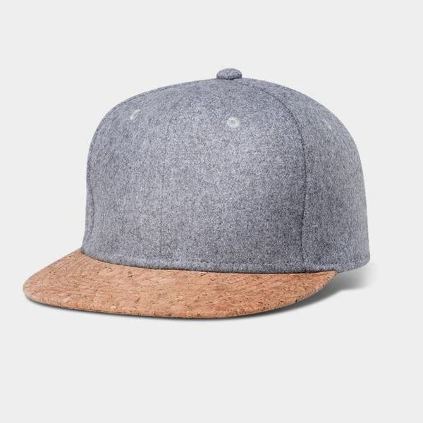 autumn and winter outdoor men's hats new flat brimmed hip hop hat the new 2018 sell, Blue;gray
autumn and winter outdoor men's hats new flat brimmed hip hop hat the new 2018 sell, Blue;gray