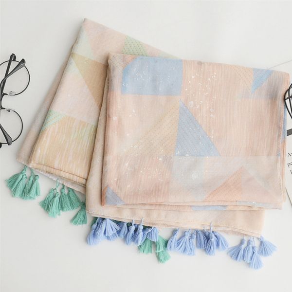new designer women wraps fashion brand scarves triangle pattern printed shawls echarpe foulard hijab scarfs wj034
new designer women wraps fashion brand scarves triangle pattern printed shawls echarpe foulard hijab scarfs wj034