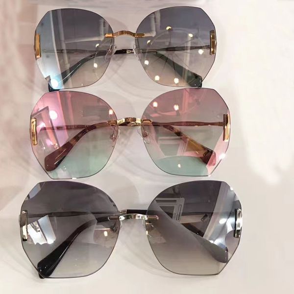new selling brand glasses frameless square frame hollow clear coating lens 5 color with original box for women, White;black
new selling brand glasses frameless square frame hollow clear coating lens 5 color with original box for women, White;black