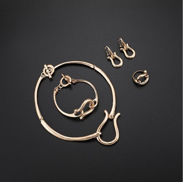 luxury 18k gold plated bride wedding jewelry sets fashion women high grade geometric alloy 4-piece set party jewelry, Slivery;golden
luxury 18k gold plated bride wedding jewelry sets fashion women high grade geometric alloy 4-piece set party jewelry, Slivery;golden