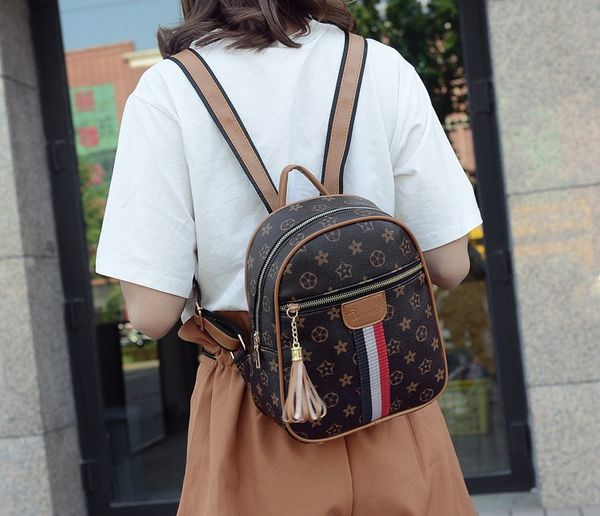 2018 knapsack student backpack fashion leisure women shoulder bag pu material backpack style women handbag small a1024
2018 knapsack student backpack fashion leisure women shoulder bag pu material backpack style women handbag small a1024