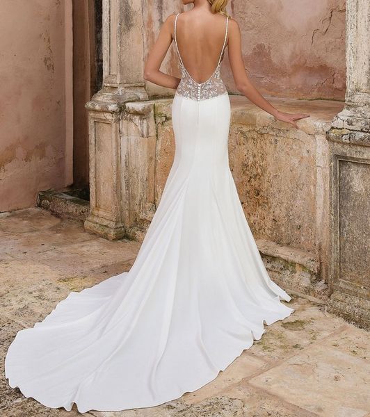 Mode t mermaid wedding dre 2018 for bride fit and flare dre e with illu ion beaded cutout paghetti trap heer low back bridal gown 
Mode t mermaid wedding dre 2018 for bride fit and flare dre e with illu ion beaded cutout paghetti trap heer low back bridal gown
