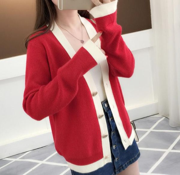 send v collar knitted coat cardigan 2018 spring new korean loose and comfortable sweater female, White;black
send v collar knitted coat cardigan 2018 spring new korean loose and comfortable sweater female, White;black