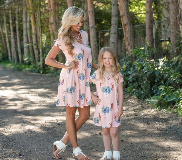 Mom And Daughter Dresses Family Matching Clothes Mommy And Me Floral Printing Outfits Dress
Mom And Daughter Dresses Family Matching Clothes Mommy And Me Floral Printing Outfits Dress