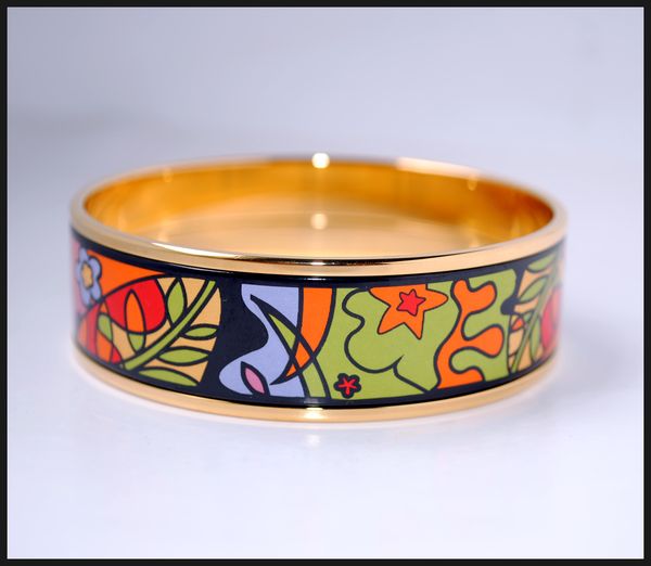dream garden series 18k gold-plated enamel bangle bracelet for woman bracelets bangles width 20 mm fashion jewelry bangle, Golden;silver
dream garden series 18k gold-plated enamel bangle bracelet for woman bracelets bangles width 20 mm fashion jewelry bangle, Golden;silver