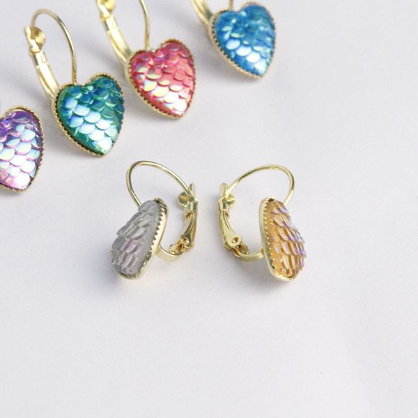 20pc lot fa hion imple ilver four color ear clip ab color mermaid flake patch earring for woman jewelry gift birthday gift ale
20pc lot fa hion imple ilver four color ear clip ab color mermaid flake patch earring for woman jewelry gift birthday gift ale