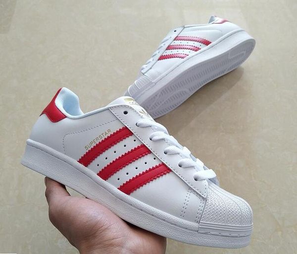 2019 Высокое качество новых stan обувь моды кузнец кроссовки случайные кожаные мужчи
2019 Высокое качество новых stan обувь моды кузнец кроссовки случайные кожаные мужчи