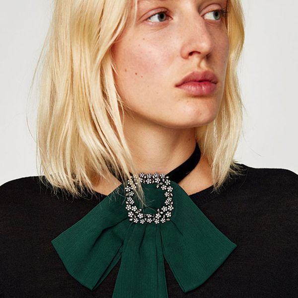 whole saleexaggerated official style collar for women big fibre bowknot necklace imitated scarf elegant neck decoration 2l4021, Silver
whole saleexaggerated official style collar for women big fibre bowknot necklace imitated scarf elegant neck decoration 2l4021, Silver