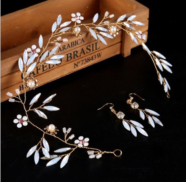 crystal belt, bridal headwear, hand-made hair accessories, wedding headwear accessories, bridal ornaments, Slivery;golden
crystal belt, bridal headwear, hand-made hair accessories, wedding headwear accessories, bridal ornaments, Slivery;golden