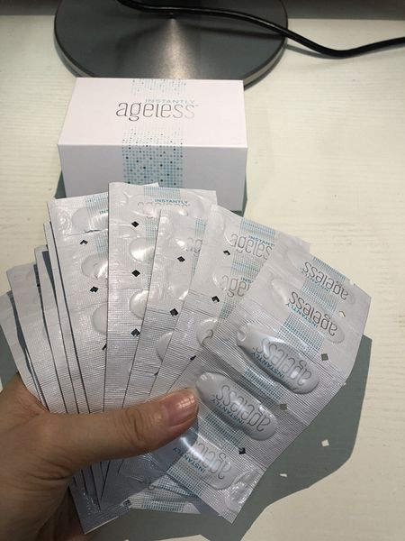 2018 jeune e agele eye cream eye care in tantly face kin care moi turizing makeup dhl new
2018 jeune e agele eye cream eye care in tantly face kin care moi turizing makeup dhl new