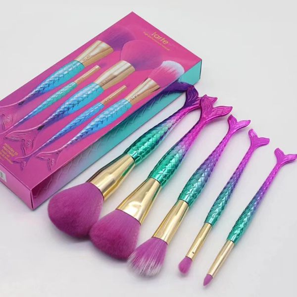 2018 new 5 piece et tarte makeup bru h et arti t chri tma limited edition printing bru h holder
2018 new 5 piece et tarte makeup bru h et arti t chri tma limited edition printing bru h holder