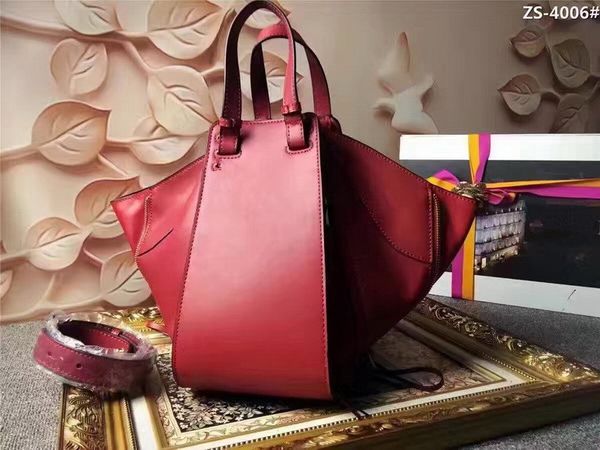Hammock bag women genuine leather handbag houder lattice bucket bag come with du t bag card
Hammock bag women genuine leather handbag houder lattice bucket bag come with du t bag card