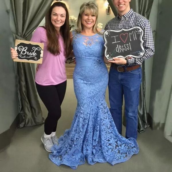 2018 full lace mermaid mother of the bride dresses jewel sheer neck mermaid prom dress long back zipper women formal party gowns, Black;red
2018 full lace mermaid mother of the bride dresses jewel sheer neck mermaid prom dress long back zipper women formal party gowns, Black;red