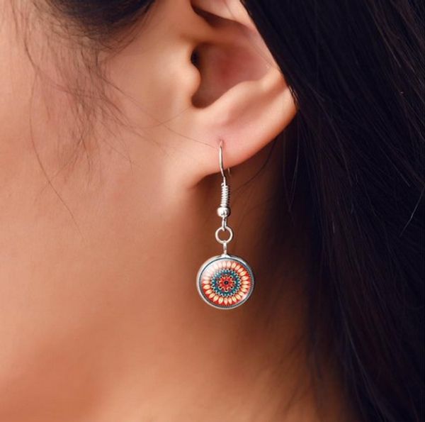 glass cabochon earrings time gemstone stramonium earrings girls/ladies earrings, Silver
glass cabochon earrings time gemstone stramonium earrings girls/ladies earrings, Silver