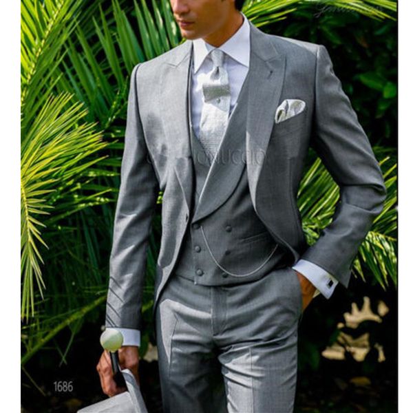 men formal suit costume mariage homme gray dress coat tails men's wedding suits groomsman prom 3 piece suits formal, White;black
men formal suit costume mariage homme gray dress coat tails men's wedding suits groomsman prom 3 piece suits formal, White;black