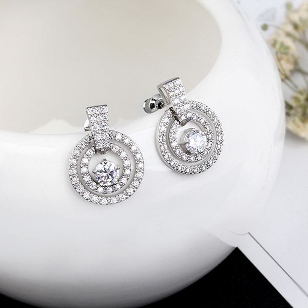 fashion simple vintage round crystal stud earrings for women famous brands zircon earring jewelry gift, Golden;silver
fashion simple vintage round crystal stud earrings for women famous brands zircon earring jewelry gift, Golden;silver