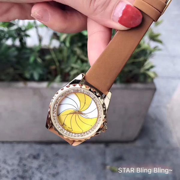 вращающаяся мельница женщины часы лучшего качества часы rhinestone циферблат из натуральной кожи ремешок кварцевые элегантные наручные часы, Slivery;brown
вращающаяся мельница женщины часы лучшего качества часы rhinestone циферблат из натуральной кожи ремешок кварцевые элегантные наручные часы, Slivery;brown