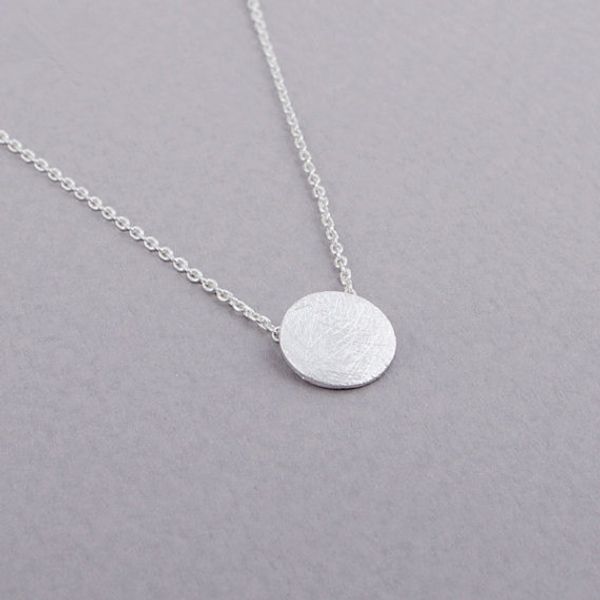 1pc brushed round chain small disc coin necklace geometric fashion simple temperament female lucky woman mother men's family gifts jewe, Silver
1pc brushed round chain small disc coin necklace geometric fashion simple temperament female lucky woman mother men's family gifts jewe, Silver
