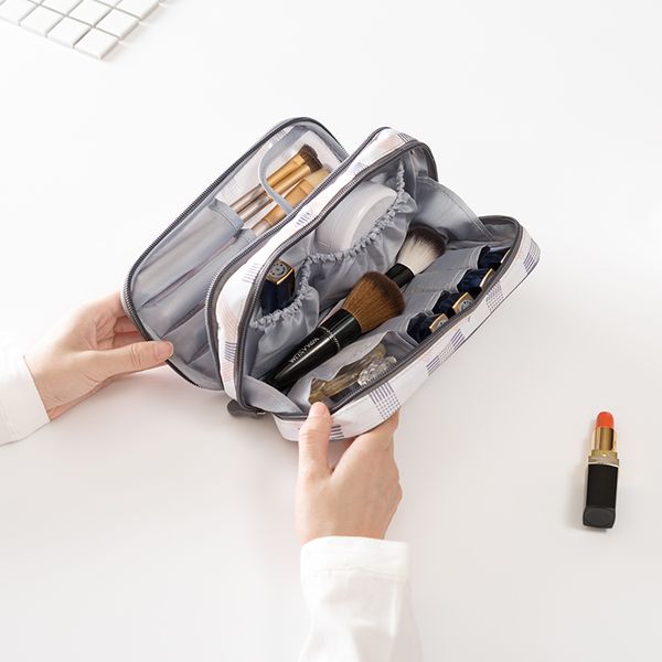 large capacity waterproof travel cosmetics collection bag portable simple multi-function hand bag
large capacity waterproof travel cosmetics collection bag portable simple multi-function hand bag