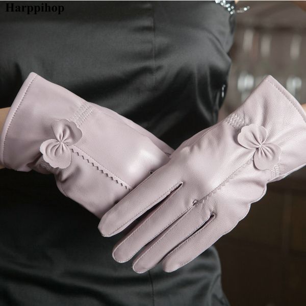 leather sheepskin gloves quality genuine leather bow women' gloves thickening thin, Blue;gray
leather sheepskin gloves quality genuine leather bow women' gloves thickening thin, Blue;gray