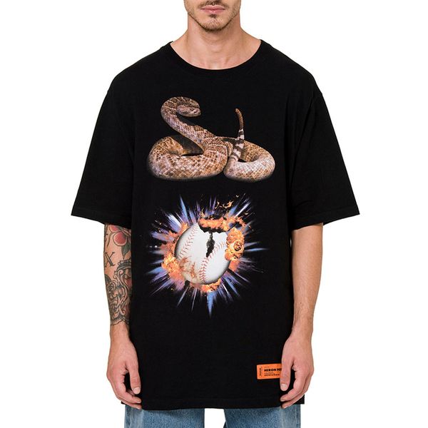 Новый дизайн змея футболка Heron Престон 2018 Лето тройники абстрактный узор печати хип-хоп черный Tee любителей уличные топы DFYH0311
Новый дизайн змея футболка Heron Престон 2018 Лето тройники абстрактный узор печати хип-хоп черный Tee любителей уличные топы DFYH0311