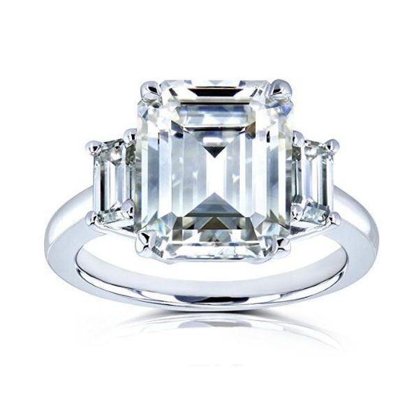 1ct/2ct/3ct white gold three emerald cut fashion moissanite ring with certificate, Slivery;golden
1ct/2ct/3ct white gold three emerald cut fashion moissanite ring with certificate, Slivery;golden