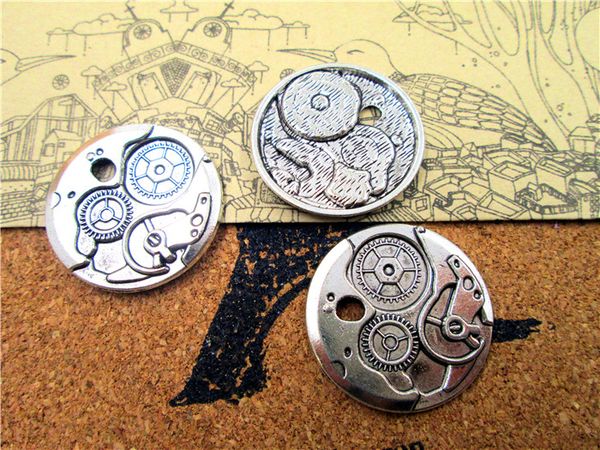 36pcs--clock gears charms, antique silver round watch face charm pendants 25mm, Bronze;silver
36pcs--clock gears charms, antique silver round watch face charm pendants 25mm, Bronze;silver