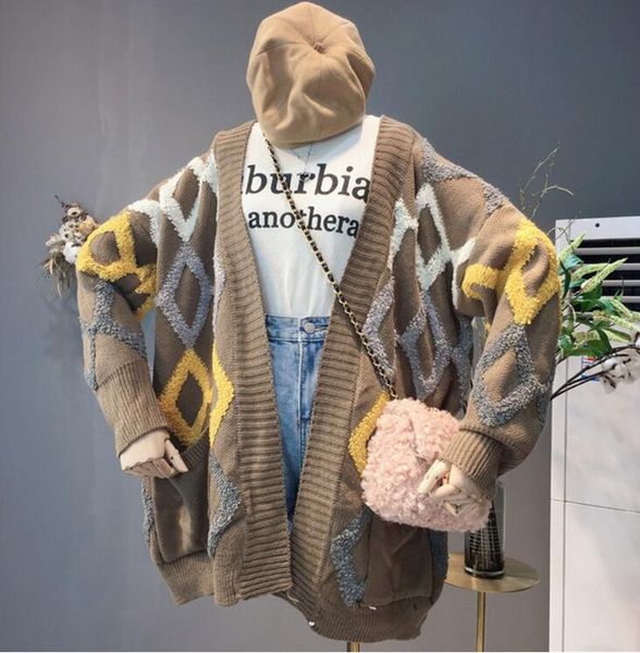 2018 autumn new fashion women argyle pattern batwing sleeve loose casual knit sweater cardigan, White;black
2018 autumn new fashion women argyle pattern batwing sleeve loose casual knit sweater cardigan, White;black
