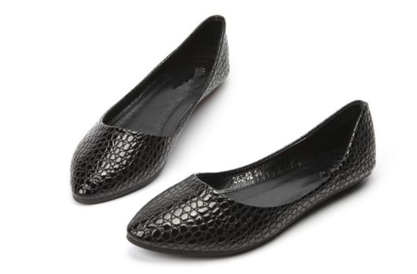 women's shoes in spring pointed end shallow mouth flat bottom, Black
women's shoes in spring pointed end shallow mouth flat bottom, Black