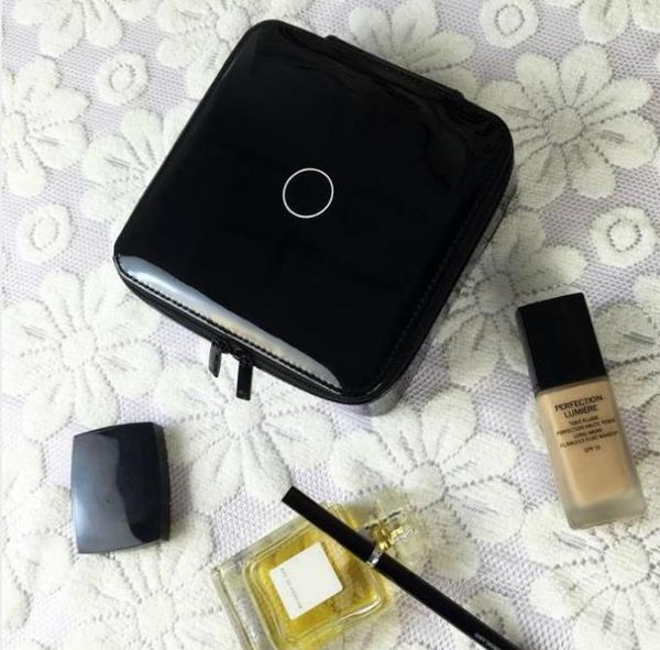 

2018 Новый женская мода косметический ящик для хранения организатор макияж хранения сумки Марка сумка портативный путешествия туалетная сумка C C VIP подарок