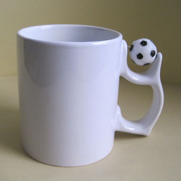 2018 creative football mug with rolling ceramic cup funny coffee mug office cup milk fruit juice cup
2018 creative football mug with rolling ceramic cup funny coffee mug office cup milk fruit juice cup