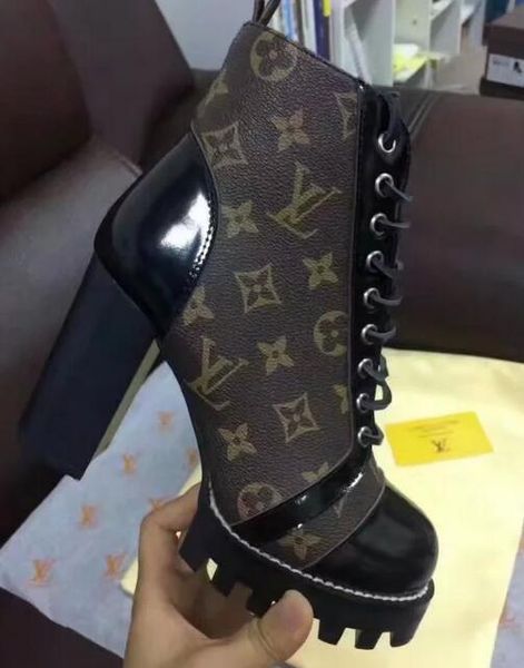 New fa hion women boot tar trail lace up ankle boot with leather and heavy duty ole lei ure lady martin boot
New fa hion women boot tar trail lace up ankle boot with leather and heavy duty ole lei ure lady martin boot