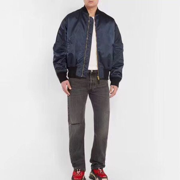 18aw с длинными рукавами бейсбол униформа молния куртка пальто шелковая вышивка моющие джинсы мужчины и женщины высокое качество моды теплая, Black;brown
18aw с длинными рукавами бейсбол униформа молния куртка пальто шелковая вышивка моющие джинсы мужчины и женщины высокое качество моды теплая, Black;brown
