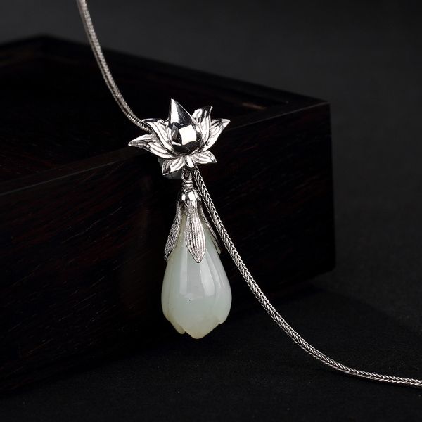 2018 silver s925 pure silver natural hetian jade white magnolia mosaic lady lotus pendant pendant wholesale
2018 silver s925 pure silver natural hetian jade white magnolia mosaic lady lotus pendant pendant wholesale
