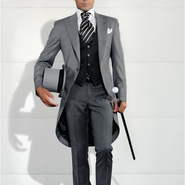 2018 new grey men blazer tailcoat groomsman costume homme long men's wedding suit homens wedding groom men blazer suits, White;black
2018 new grey men blazer tailcoat groomsman costume homme long men's wedding suit homens wedding groom men blazer suits, White;black