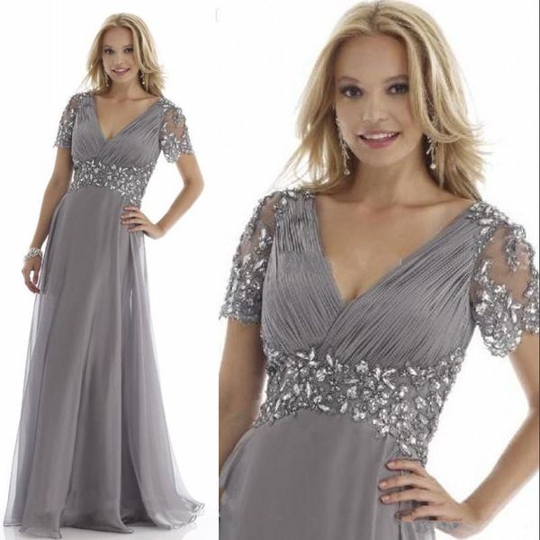 pleated v neck short sleeve chiffon new a line mother of the bride dress crystal silver gray rhinestones women party evening gowns sexy, Black;red
pleated v neck short sleeve chiffon new a line mother of the bride dress crystal silver gray rhinestones women party evening gowns sexy, Black;red