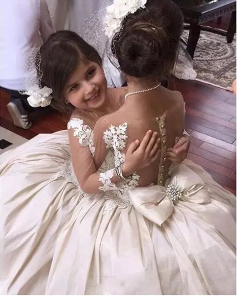 ivory lace ball gown flower girl dresses for wedding party toddler girls pageant dresses kids communion prom gowns long sleeves sheer back, White;blue
ivory lace ball gown flower girl dresses for wedding party toddler girls pageant dresses kids communion prom gowns long sleeves sheer back, White;blue