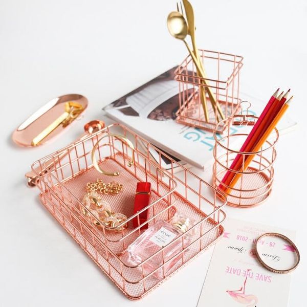 металлическая проволока карандаш держатель карандаш для макияжа чашки контейнер проводной сетки стол канцелярские принадлежности организатор
металлическая проволока карандаш держатель карандаш для макияжа чашки контейнер проводной сетки стол канцелярские принадлежности организатор