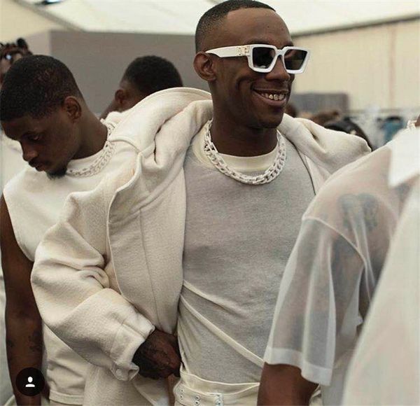 original explain shiny with laser summer style logo gold plated gold men retro sunglasses eyewear 96006 millionaire box runrn, White;black
original explain shiny with laser summer style logo gold plated gold men retro sunglasses eyewear 96006 millionaire box runrn, White;black