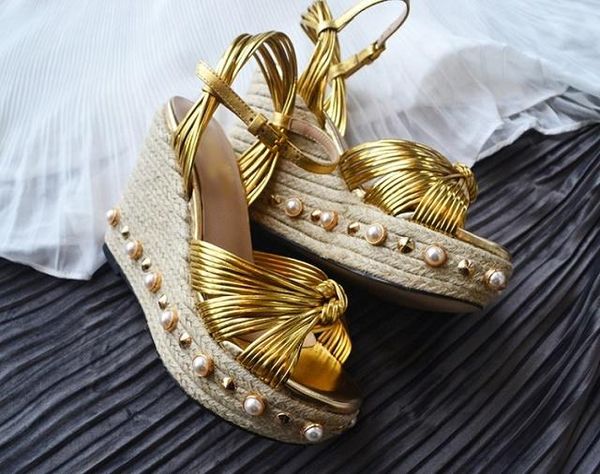 gold blue female summer shoes pearls thick heeled sandals beach shoes chaussure femme rivtes zapatos mujer platforma studs wedge sandals, Black
gold blue female summer shoes pearls thick heeled sandals beach shoes chaussure femme rivtes zapatos mujer platforma studs wedge sandals, Black